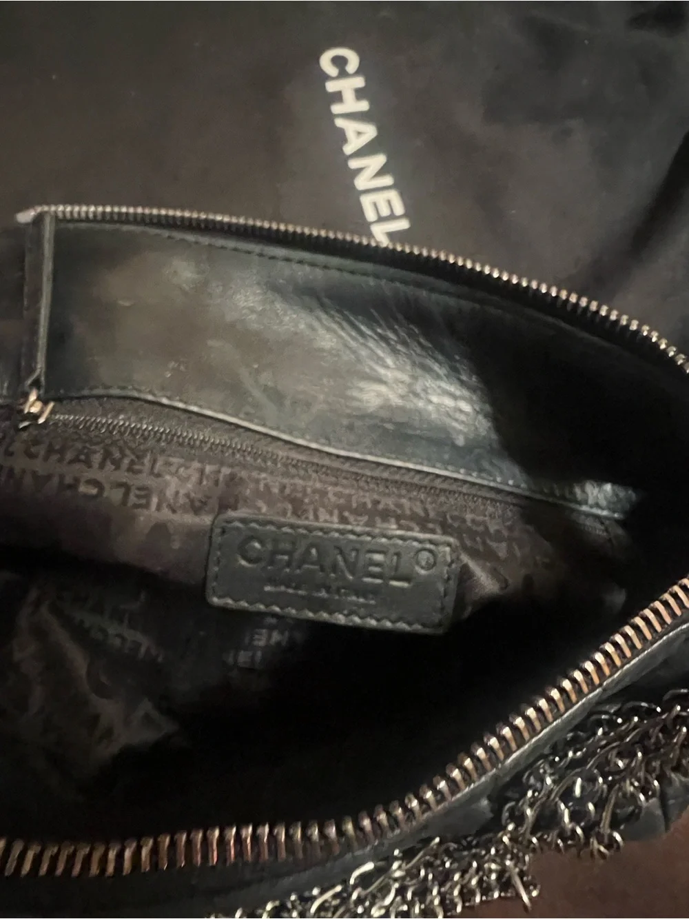 CHANEL Black Quilted Leather Shoulder Bag with Chain Strap and CC Logo